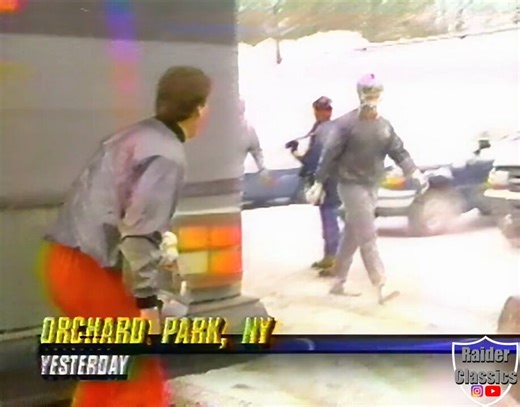 1993 AFC DIV. PLAYOFF PREGAME (NFL LIVE) - LA @ BUF Classic NFL Live piece on former @Raiders QB Jeff Hostetler's effect on the team leading up to the Div. Playoff vs BUF#Raiders #RaiderNation #NFLLive