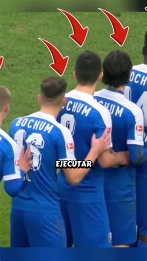 Este equipo se colocó de esta manera para ejecutar 1 saque de esquina. | How To Throw A Spiral At Football