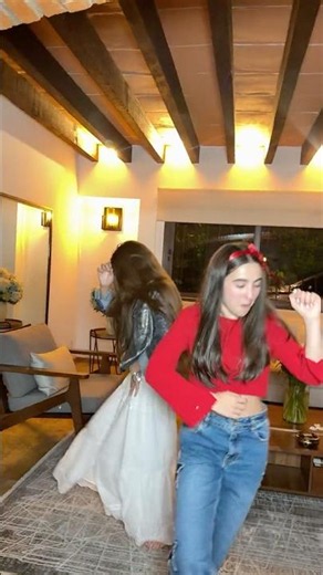 Jajaja un baile increíble 🫢 Ft. @z‪@zoetorres_of‬