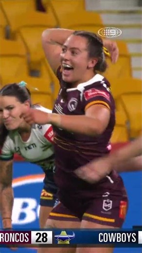 The Broncos are TERRIFYING in full flight! 😮