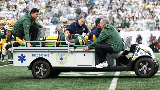 Packers WR Reed sustained back (not neck) injury, source says