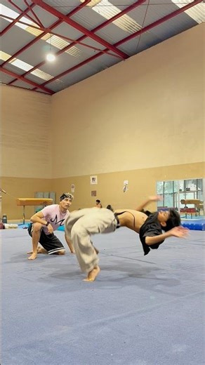 Entrenamiento para hacer Kip Up 🔥😱