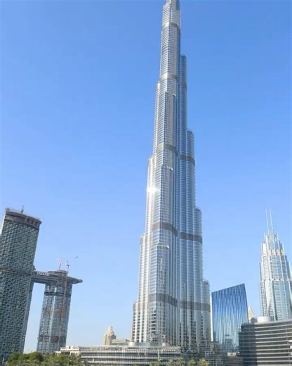 The Tallest Building on Earth Is Still Hard to Believe
