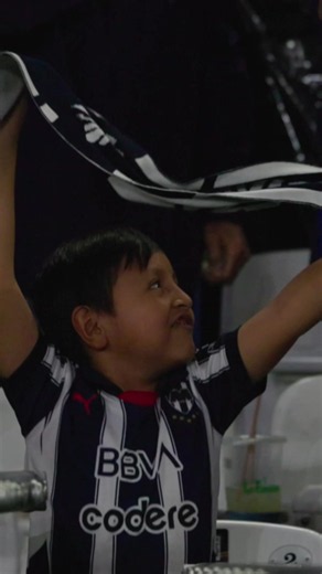 Nada mejor que festejar un gol con el viejo 💙🤍 #TiktokDeportes #Rayados #football #Monterrey #LigaMX