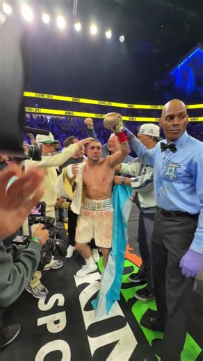 🏆 Teofimo Lopez celebrates at center ring as he is crowned the WBA Welterweight World Champion! 👑✨