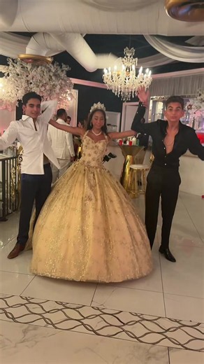 Coronation Days over🍾😁😅 | coronation gloves
