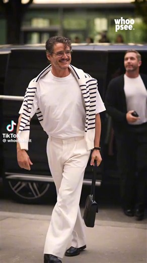 There was once a time when I didn’t know that Pedro Pascal was gay. I have no doubts now.