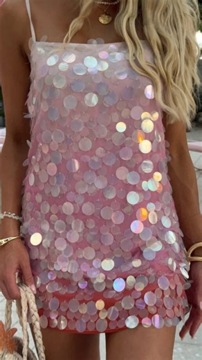 Batch | Party Planning App for Groups on Instagram: "Barbie dream house vibes for this bride and her girls If this is your vibe, everything you need is in Batch💖🤌 credit/permission: @erin_bullington #bachelorette #brideera #batch #girlstrip barbietheme"