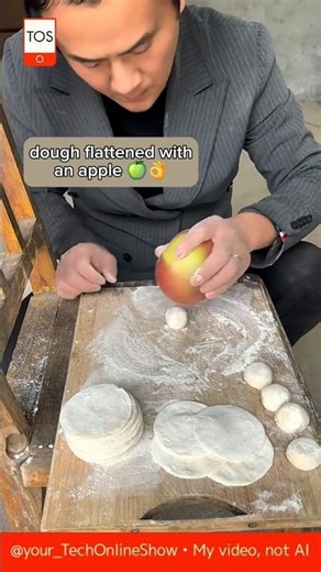 THIS IS INSANE 🤯using an apple to shape dough 🍎🥟#shorts #crafts #skills #streetfood