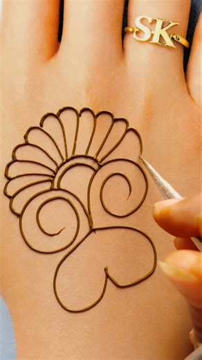 Easy And Simple Mehndi Design | Arabic back hand mehndi design #mehndi #skmehandi