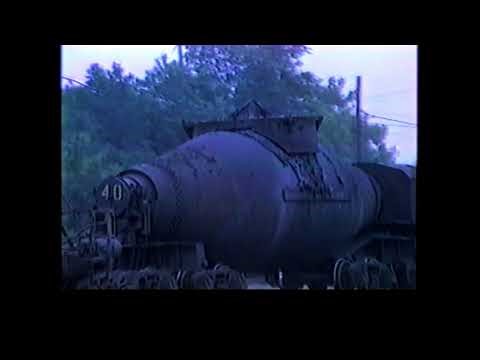 WAS I MUGGED BY A HOBO? SENIOR CUT DAY FINALE' AT DOLTON, IL 5/21/82. MOPAC, L&N, CONRAIL, CHESSIE!