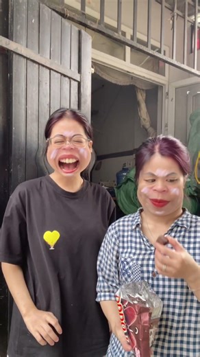 Vì miếng ăn vậy đó kiểu BÁ ĐẠO. Xưởng sản xuất dép Nguyễn Như Anh NGON BỔ RẺ