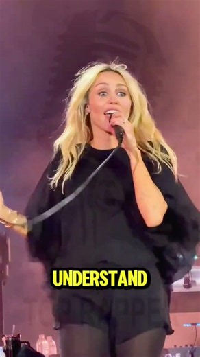 Miley Cyrus Sings “Flowers” at the Hollywood Bowl 🌸🔥 #MileyCyrus #Flowers #fyp