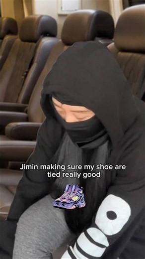 Jimin tie my shoes really good 😆 #bts #jimin #jungkook #btsarmy #shorts #btsfunny
