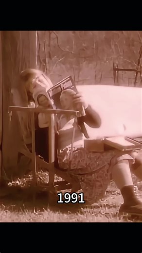 Reba McEntire -Fancy#RebaMcEntire#Christmas#CountryMusic#ClassicCountry#CountryHits