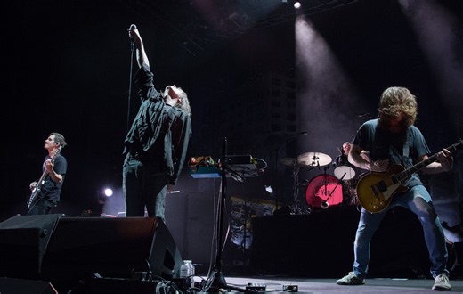 Watch My Chemical Romance bring out ‘Dallas Cowboys Cheerleaders’ for 'Teenagers' at Hollywood Bowl