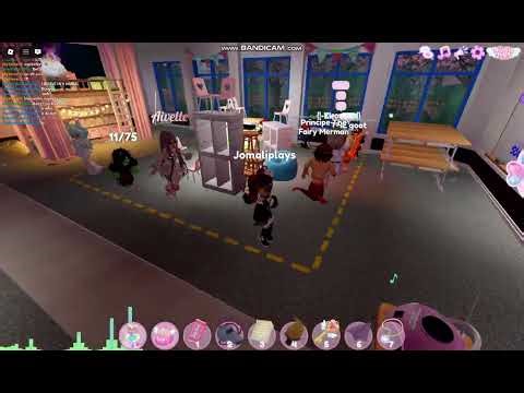 Exploiters in Rainy day classroom! (Royale high)