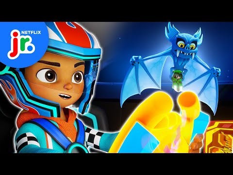 Coop RACES Dr. Rearview for the Twin Mill! 🦇 Hot Wheels Let's Race | Netflix Jr