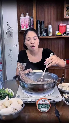 Laughing emojis video