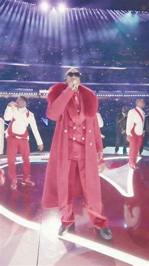 Snoop’s Holiday Halftime Party is now one of my favorite things #NFLonNetflix | NFL