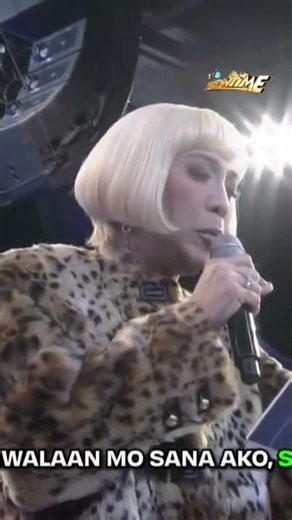 Nakakakilig kumanta si Brent! #shorts | It's Showtime