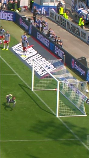 STRAHL IN DEN WINKEL! 😍 Zum Geburtstag von Sonny Kittel! 🔷