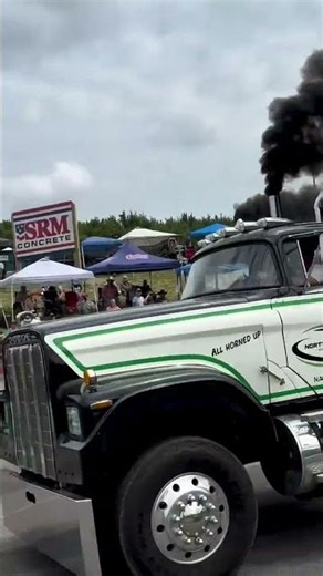 When Heavy Trucks Turn Into Racing Machines! 🚛⚡#ContainerTruck #TruckRacing