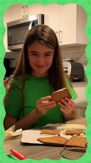 Happy Holiday Song! 🎅💖 | 🍉 CoComelon - JJ's Baby Songs 🎶 #holiday #christmas #kidssongs