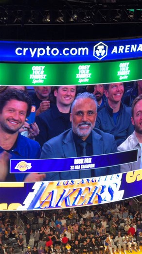 Michael J. Duarte on X: "Rick Fox and Flavor Flav in attendance tonight for the Warriors and Lakers." / X