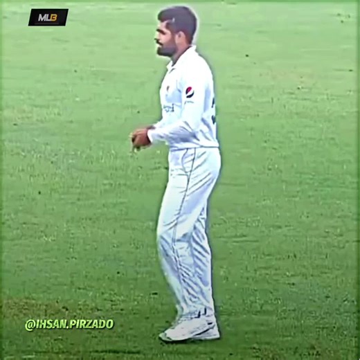 babar azam bowling today first bowl against Bangladesh vs Pakistan test day3 #foryou #illo #tiktok #unfrezzmyaccount #ihsan_pirzado56