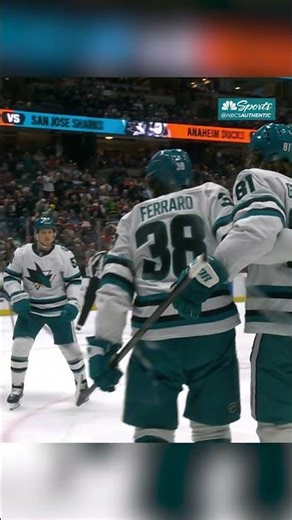 Mario Ferraro with a sweet pass from Alex Wennberg 😮‍💨 | NBCS California