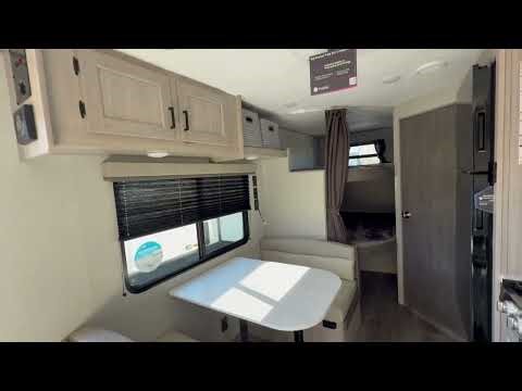 2026 COACHMEN CATALINA SUMMIT SERIES 8 261BH