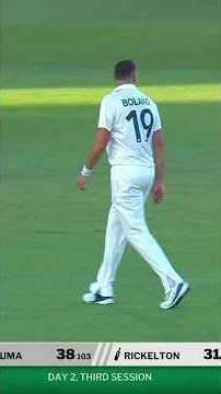 Plucked from thin air! Renshaw delivers a Jaw-Dropping blinder!