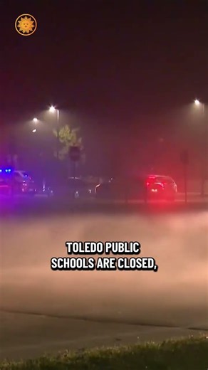 Massive chemical leak in Ohio forces people from their homes #shorts