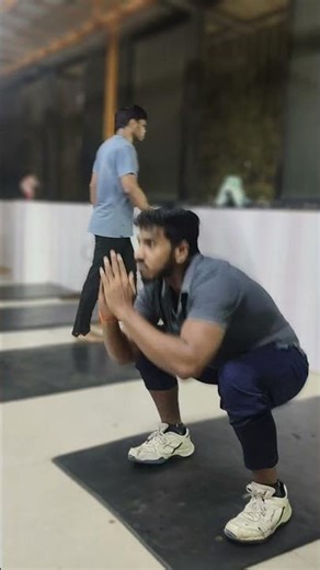 Dynamic Cross Kick—Rule #1: NEVER SKIP! ⚡💪#DynamicCrossKick #SandyTransforms #GymRules #fatlossjourn