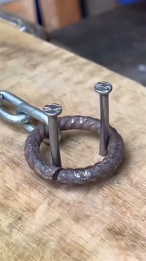 Making a Chain Stop to Prevent Loosening #shorts