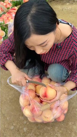 Why are they throwing away such delicious peaches fruits 🍑🍑 #peach #fruit #farming