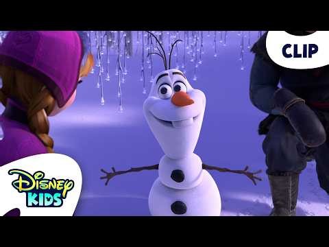 Anna and Kristoff Meet Olaf ☃️🤝 | Frozen | @disneykids