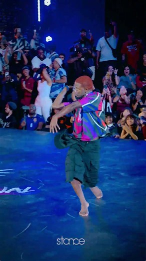 Michael Jackson but Brazilian style 🇧🇷 Andre to Beat It! 🕺