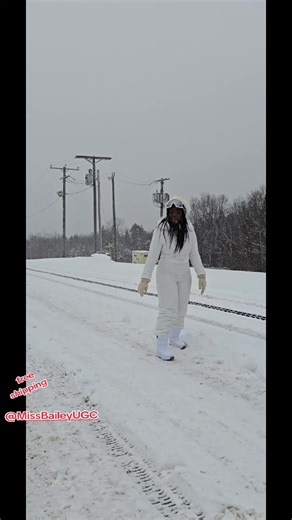 Explore Ultimate Ski Style with Ski Jumpsuit Trends