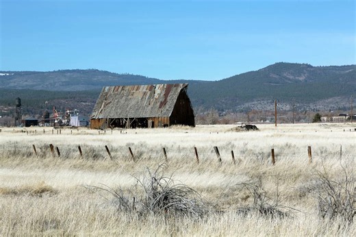 Despite heavy April showers, drought just crept back into California