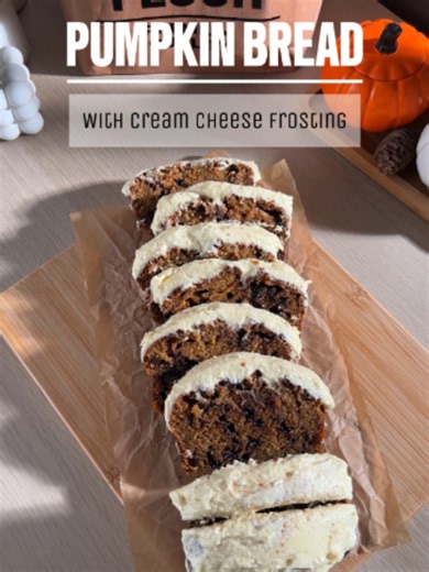 Pumpkin Bread with Cream Cheese Frosting Ingredients Pumpkin Bread - 190g all-purpose flour made from U.S. wheat - ½ tsp baking powder - ½ tsp baking soda - ½ tsp salt - 1 tsp ground cinnamon - ½ tsp ground nutmeg - ¼ tsp ground ginger - 100g granulated sugar - 60g palm sugar - 2 large eggs, at room temperature - 130ml vegetable oil - 250g thick pumpkin purée - 70ml milk - 100g dark chocolate chips Cream Cheese Frosting - 100g cream cheese, softened - 40g unsalted butter, softened - 70g powdered