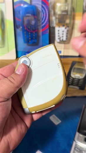 NOKIA 7600 vintage phone review and nostalgia