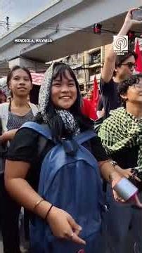 Protesta vs oil price hike idinaan sa pagsayaw. | via Jonathan Cellona, ABS-CBN News