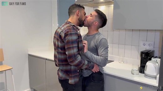 Encontro Hardcore Bareback de Ali Rush e Luciano com Jocks Musculosos