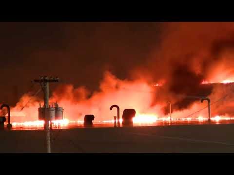 Huge fire spreads at Ohio Glass of America plant