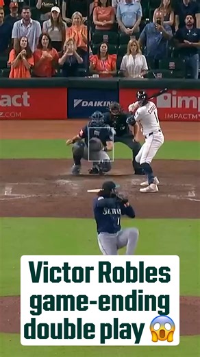 MUST SEE: Victor Robles makes an incredible grab to secure a huge Seattle Mariners win! | MLB