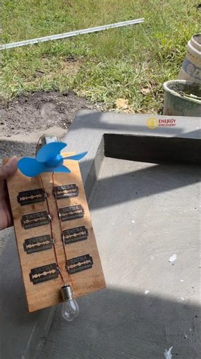 DIY Solar Panel with Razor Blades
