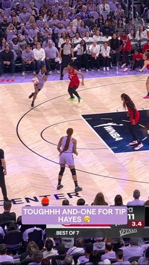 Hayes draws the foul and bakes it in – 42 with two highlight