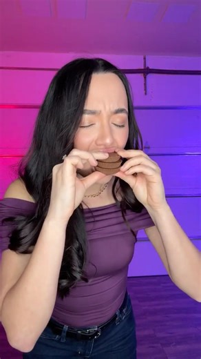 Peanut butter + chocolate = happiness 🍫🧡